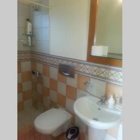Luxurious Independent And Garden بيت للعطل *