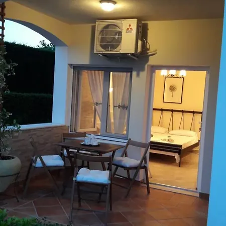 Luxurious Independent And Garden *