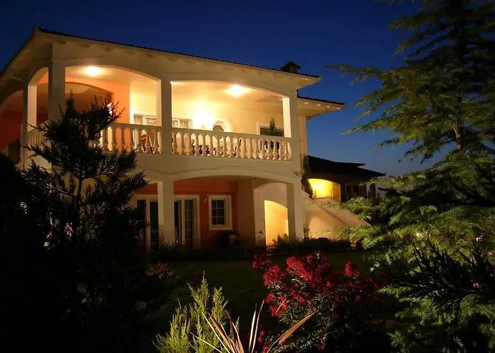 Luxurious Independent And Garden Hébergement de vacances *